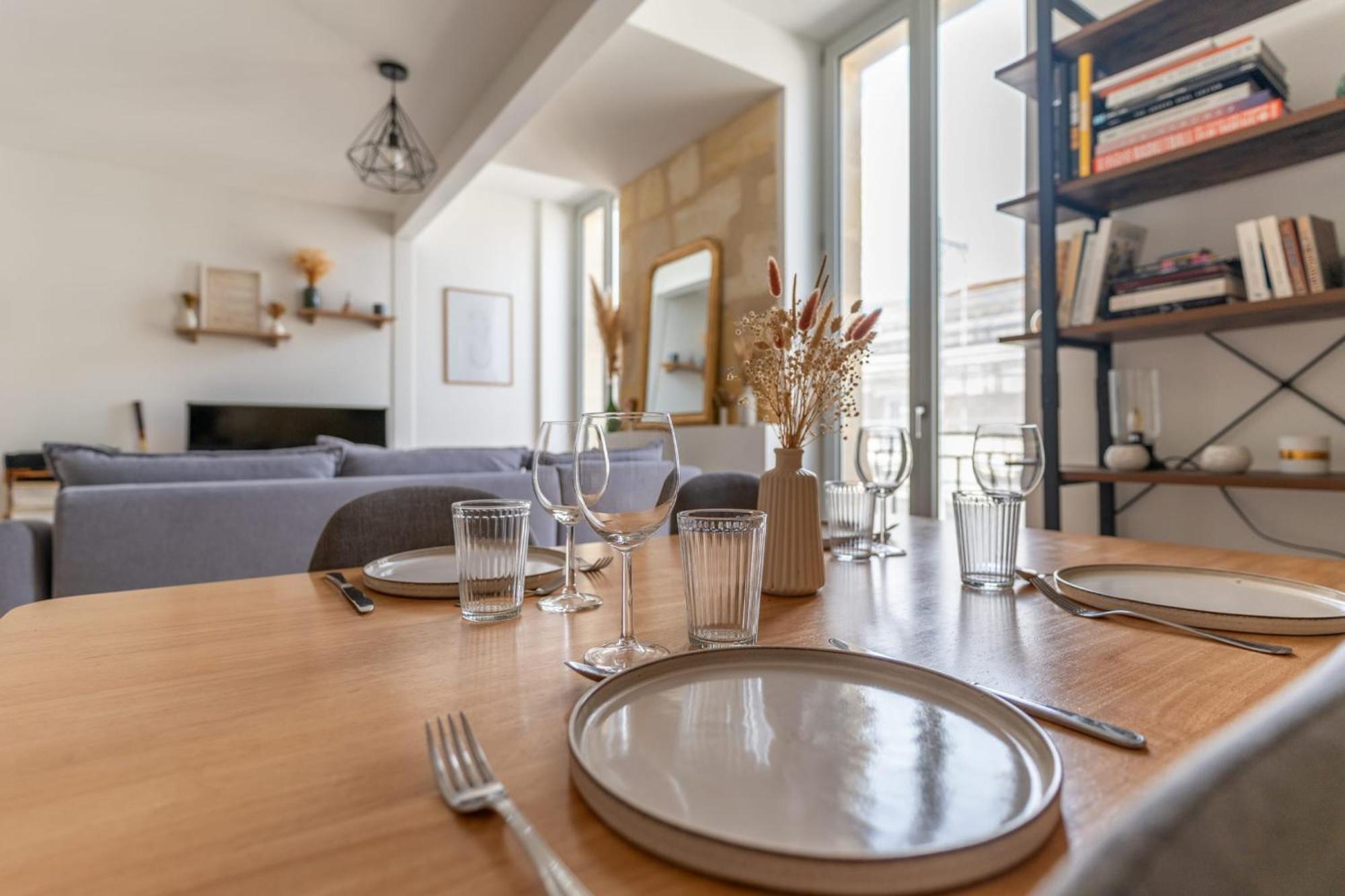 Charming Apartment In Bordeaux - Welkeys Bagian luar foto